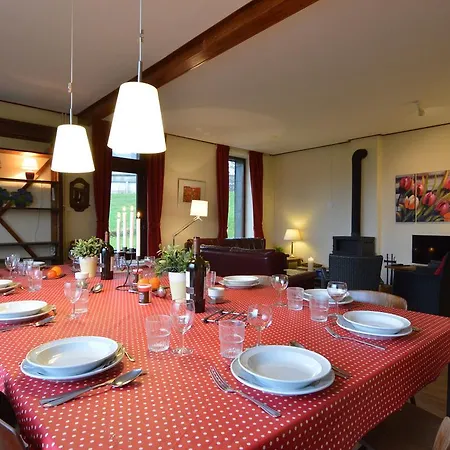 Casa de Férias Cozy Holiday In Heppenbach With Garden Schoppen