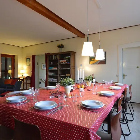 Casa de Férias Cozy Holiday In Heppenbach With Garden *
