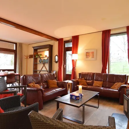 Casa de Férias Cozy Holiday In Heppenbach With Garden Schoppen
