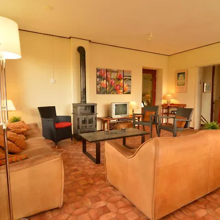 Cozy Holiday In Heppenbach With Garden *